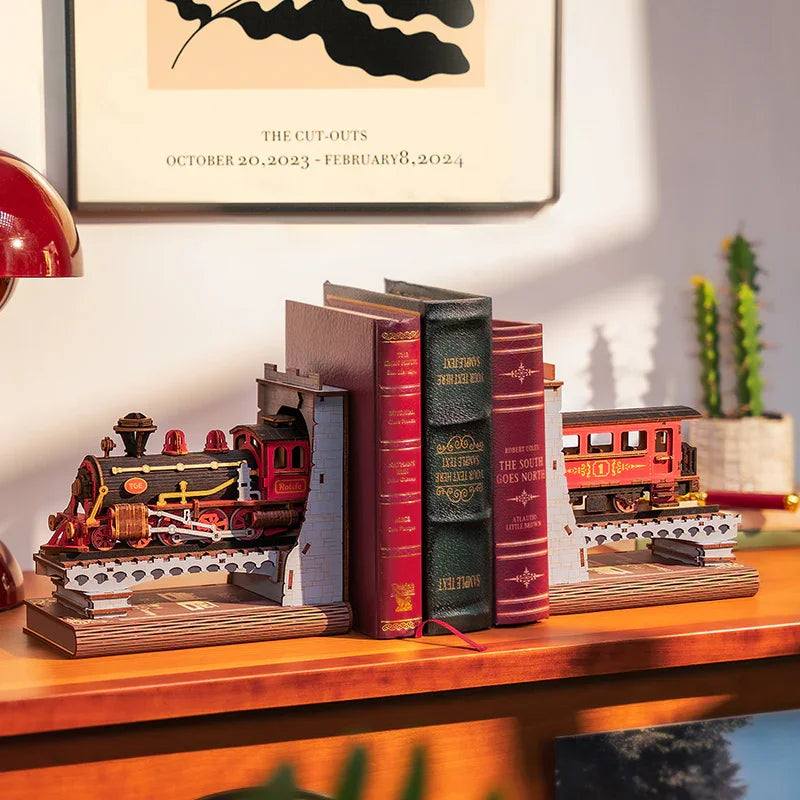 Century Train Book Nook – 3D Wooden Puzzle Bookend Kit - Artyhabit